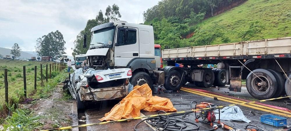 Quatro pessoas morrem em acidente na BR-259, no ES