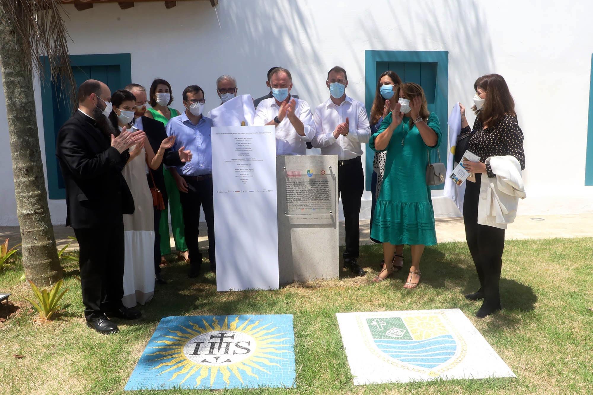 Casagrande inaugura restauro do Santuário Nacional de São José de Anchieta, em Anchieta, ES