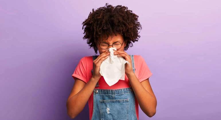 Lavagem nasal previne crises alérgicas e resfriados: Veja como