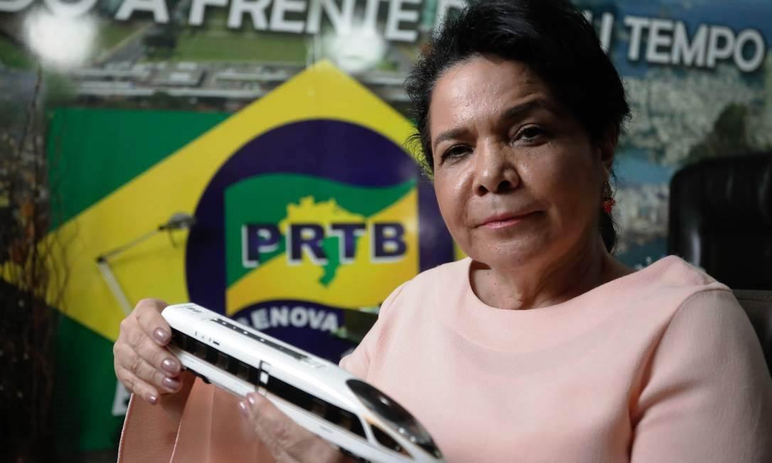 ‘O convite a Bolsonaro está feito, mas têm regras aqui’, diz viúva de Levy Fidelix, à frente do PRTB