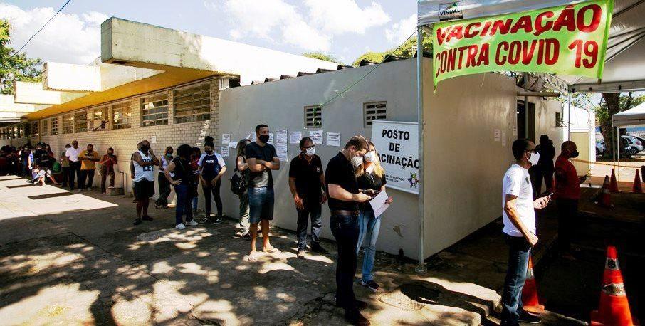 Covid-19 já vez mais de 616 mil vítimas no Brasil