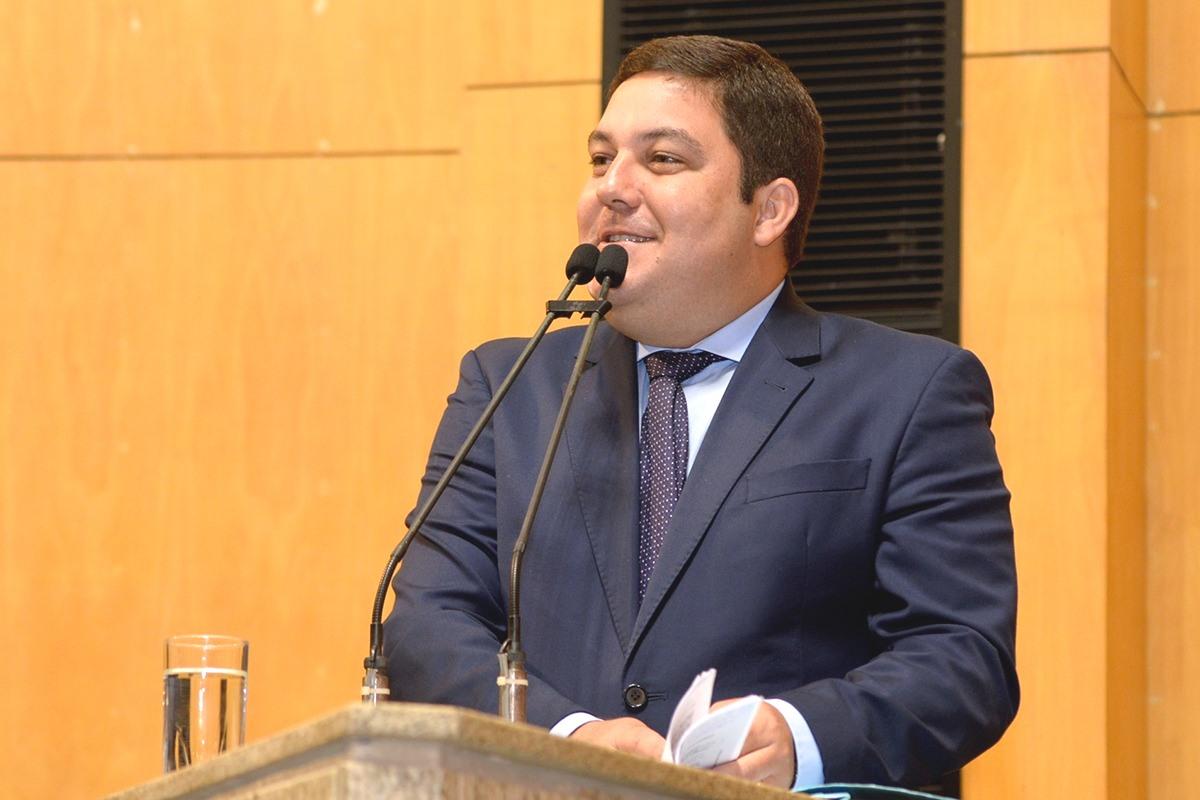 Bruno quer garantir acessibilidade às pessoas com deficiência nas praias do ES