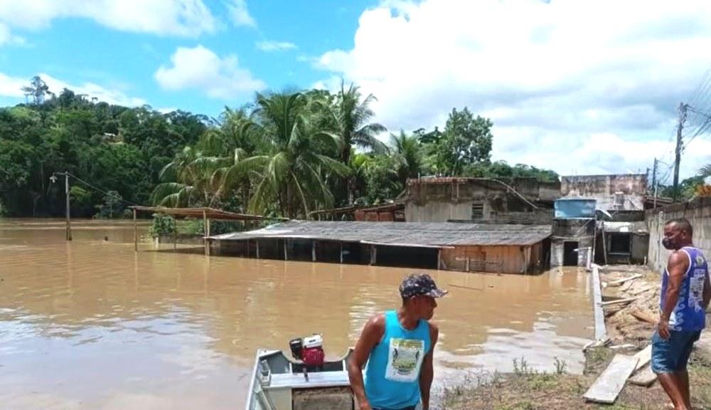 Temporais na Bahia afetam 70 mil pessoas e deixa 3.7 mil desabrigados