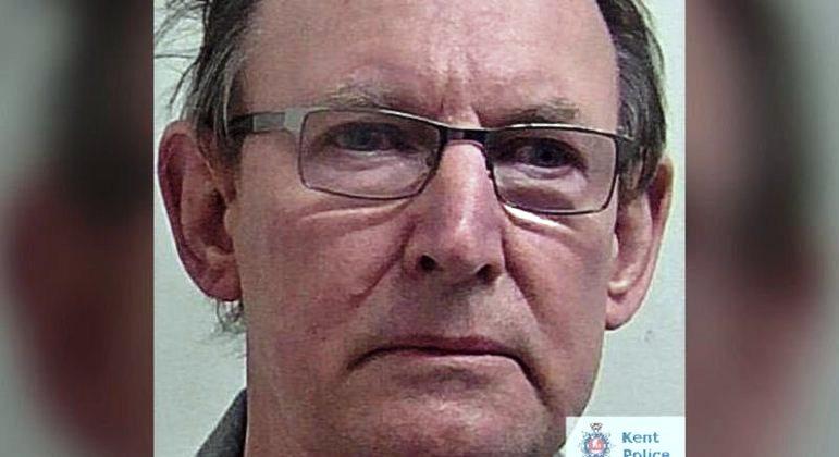 Britânico é condenado por matar 2 mulheres e abusar de 102 cadáveres