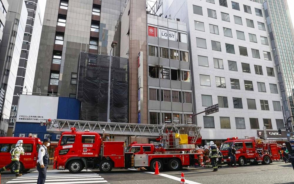 Incêndio em clínica psiquiátrica em prédio de 8 andares deixa 27 mortos no Japão