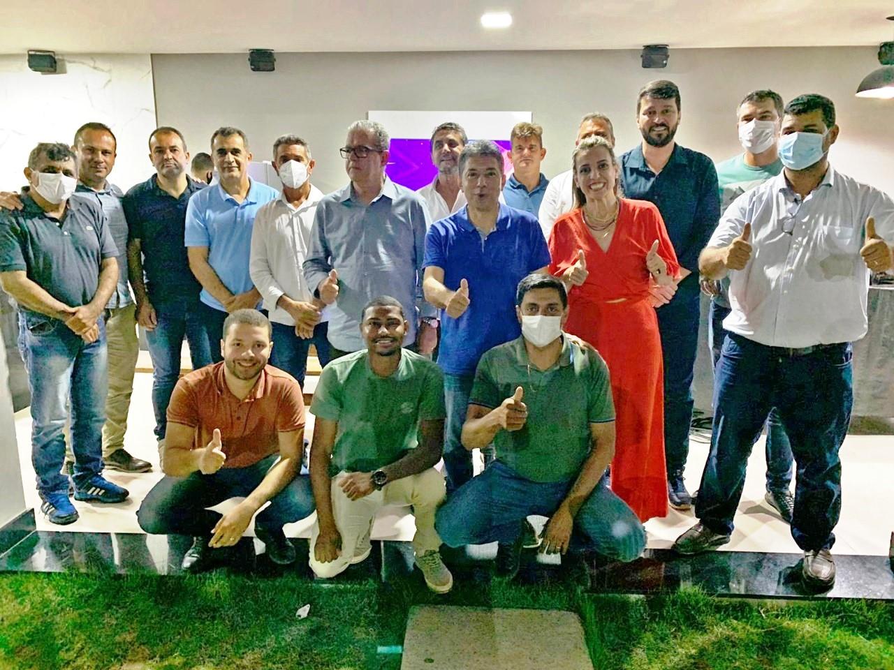 Freitas reúne em São Mateus, 12 prefeitos de municípios do Norte e Noroeste do ES