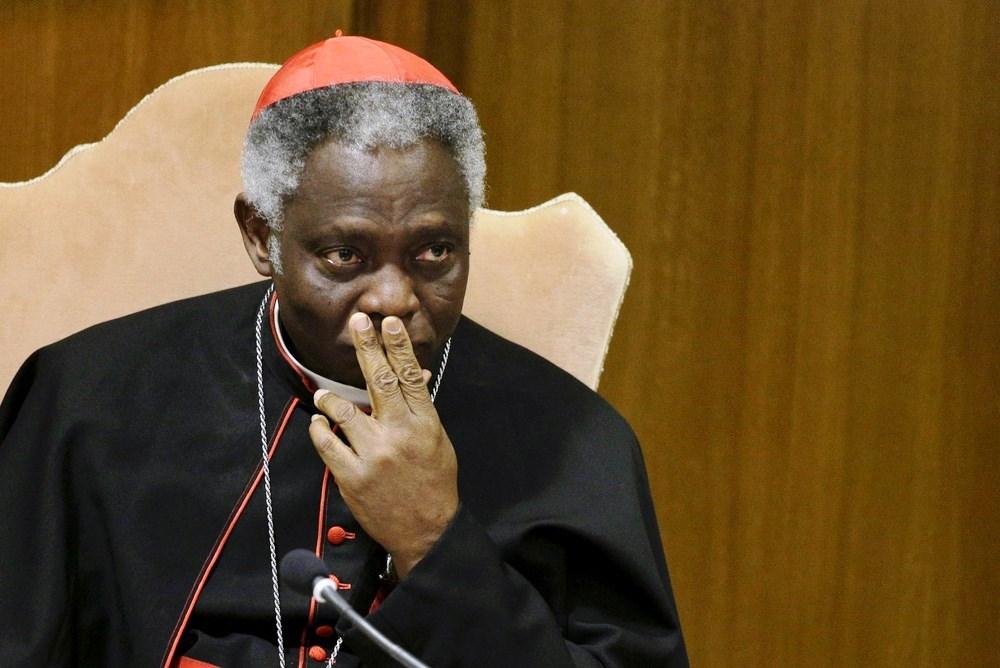 Cardeal africano cotado para ser próximo papa renuncia de cargo que tem no Vaticano