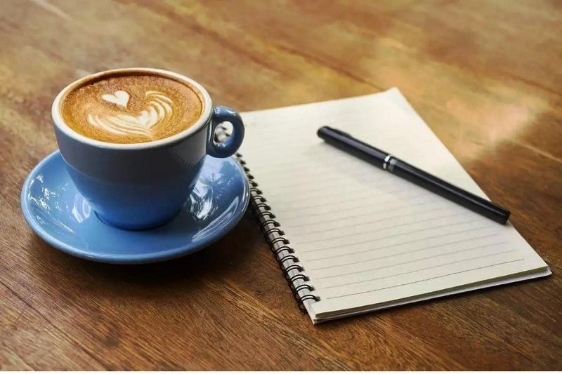 Café cremoso caseiro com apenas 3 ingredientes; receitinha fácil e rápida