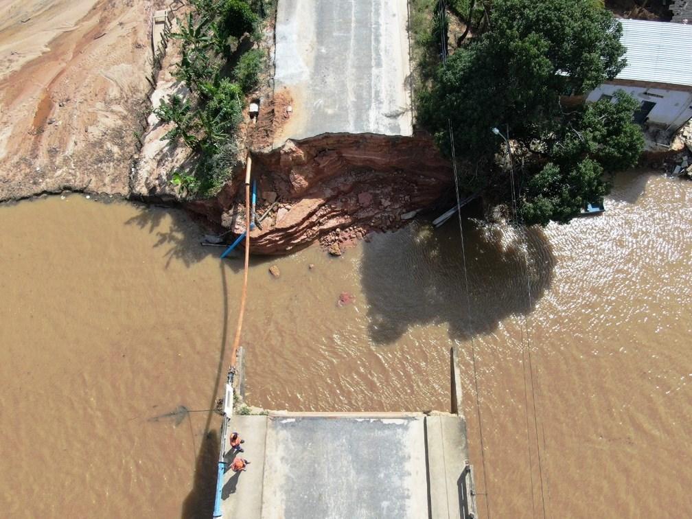 Imagens mostram áreas destruídas após chuva, em Itamaraju, no sul da Bahia