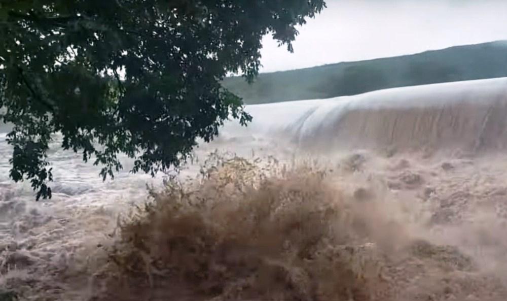 Mais uma barragem se rompe na Bahia; chega a 18 o número de mortos durante as chuvas