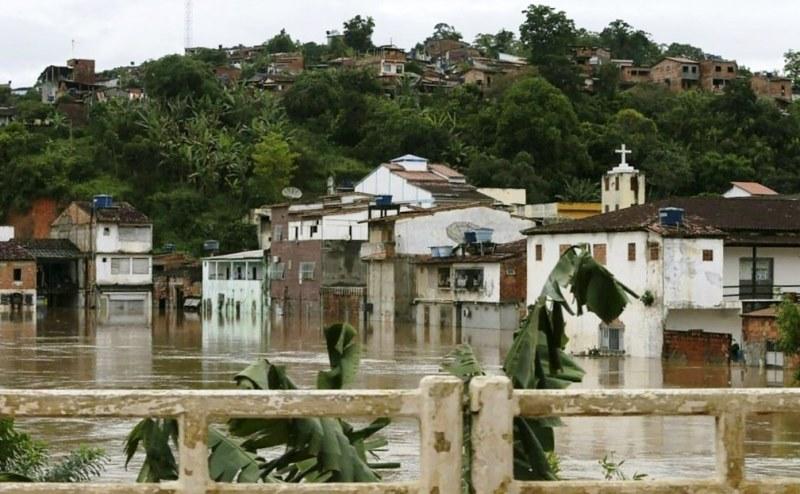 Após inundações na Bahia, meteorologia prevê chuvas fortes na Região Sudeste