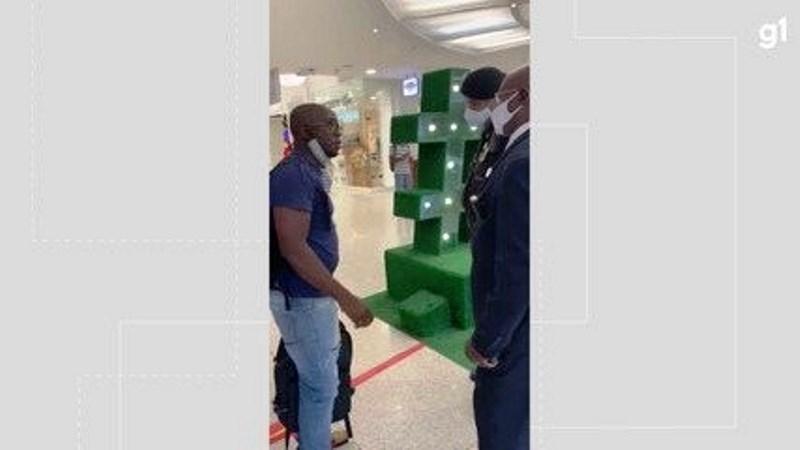 Homem é retirado de banheiro para ‘devolver’ mochila que ‘comprou’ na Zara: “Humilhado por ser negro”