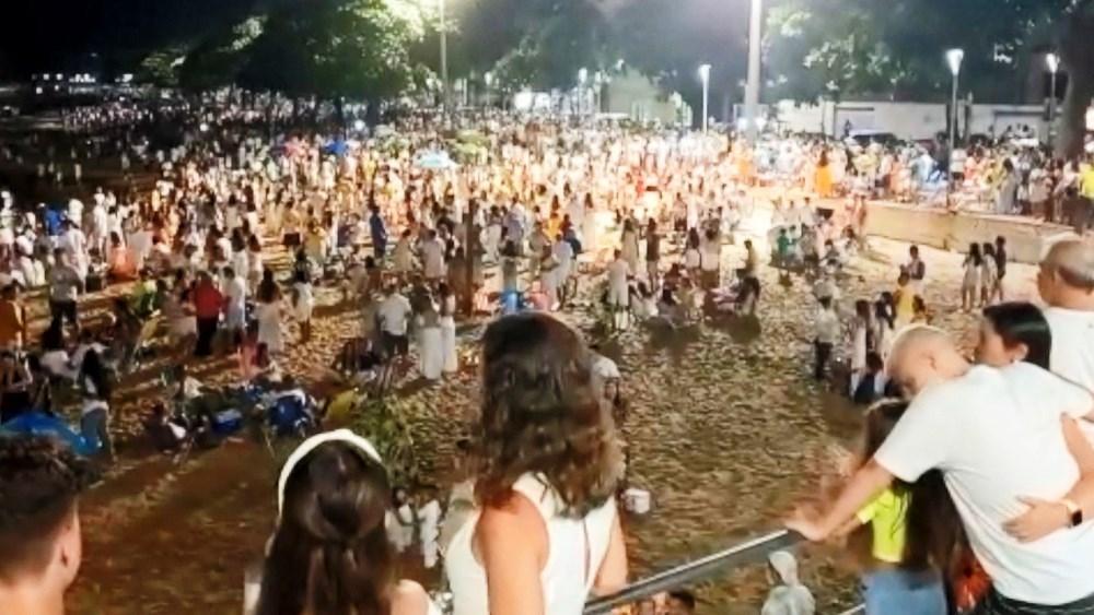 Veja como foi a virada do ano nas praias do ES
