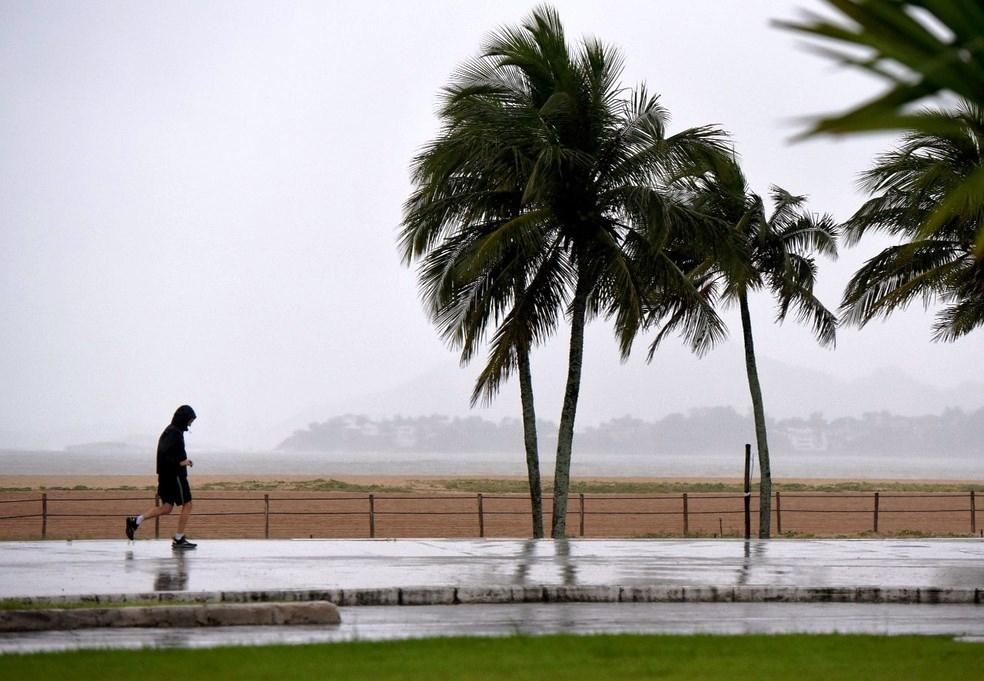 Cidades do ES tem alertas de chuvas intensas e ventos de até 100 km/h