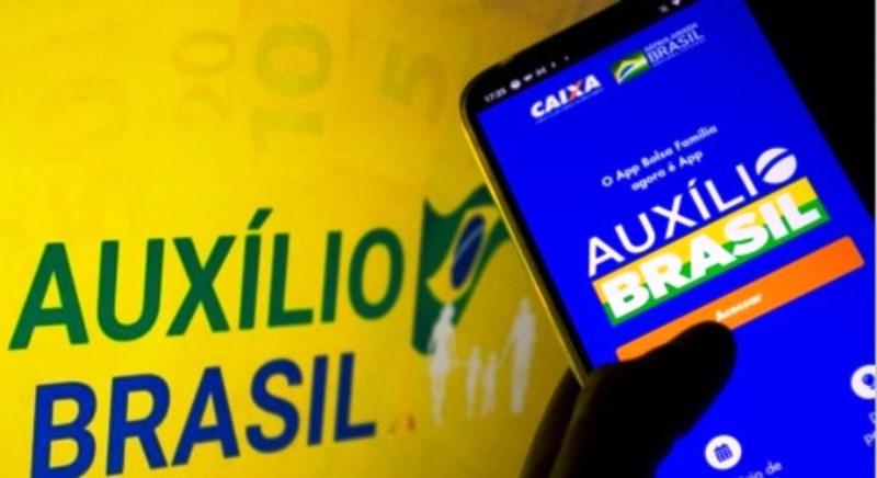 Pagamento do Auxílio Brasil de R$ 400 e do Auxílio Gás começa nesta terça-feira (18)