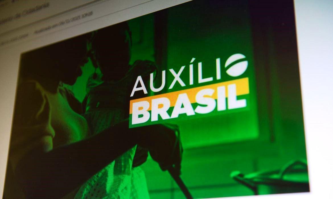 Caixa paga Auxílio Brasil para cadastrados com NIS final 2, nesta quarta-feira (19)