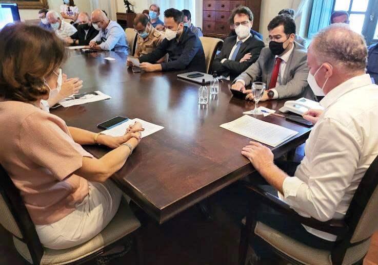 Bares e restaurantes do ES terão que cobrar passaporte da vacina contra Covid-19