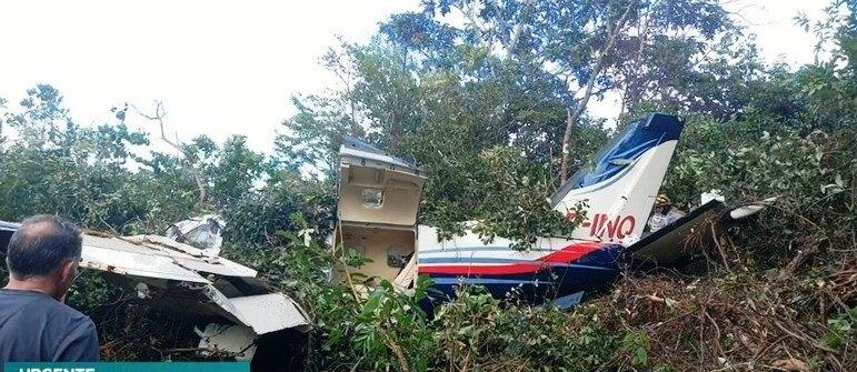 Avião com cinco pessoas cai na fazenda do ex-piloto Nelson Piquet