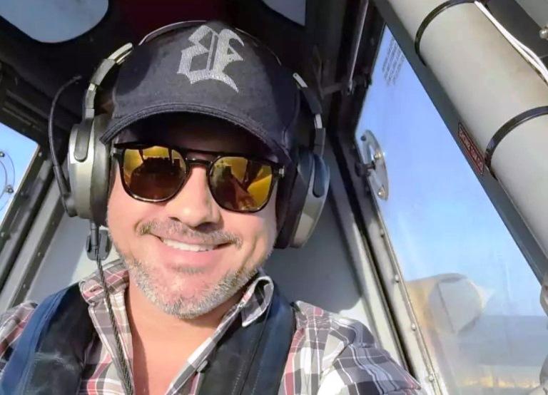 Avião agrícola cai em plantação de milho e piloto morre