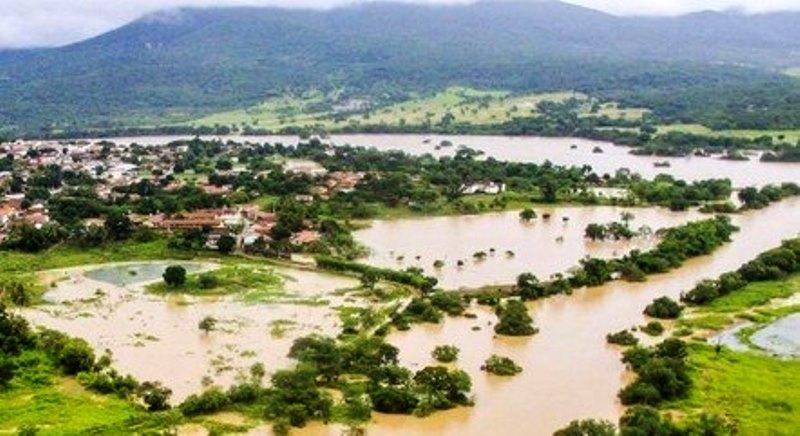 Chuvas em Minas Gerais deixam 2.664 desalojados em 24 horas