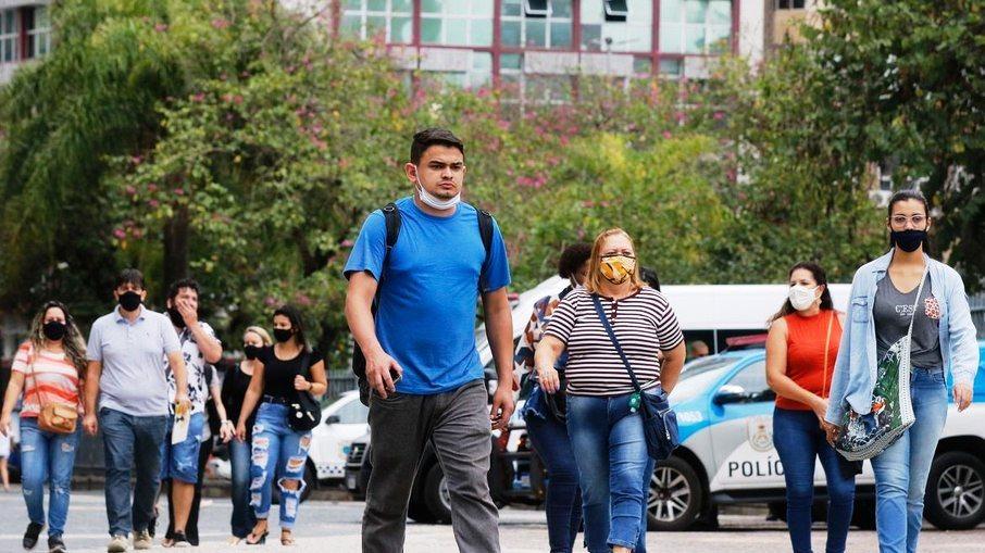 País registra 58 mil novos casos e 473 mortes por covid-19
