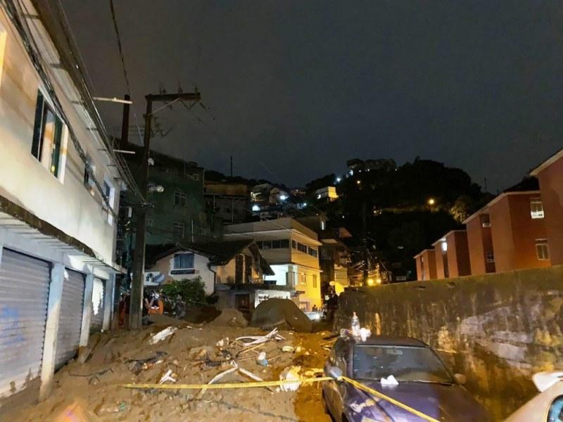 Temporal em Petrópolis deixa 36 mortos; bombeiros ainda não sabem quantos são os desaparecidos