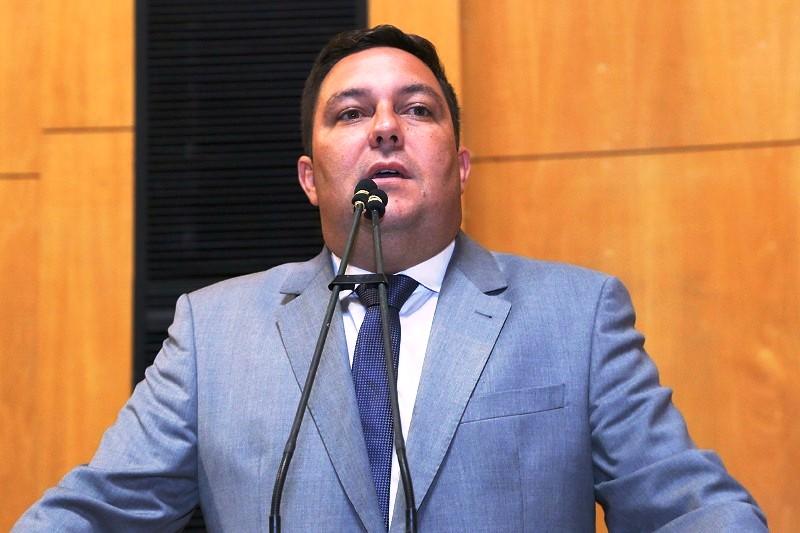 Bruno quer ampliar valor de isenção do IPVA para portador de deficiência no ES