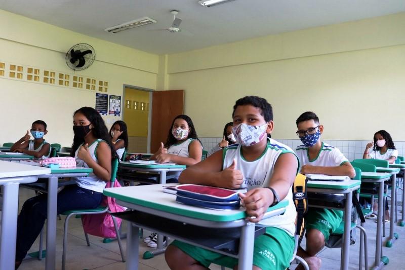 Prefeitura de São Mateus, ES, libera primeira parcela financeira do PROAUFE 2022 para escolas