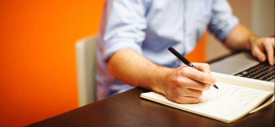 Concurso da Fames seleciona professores, técnicos e assistentes administrativos: Salário pode chegar a R$ 6,1 mil