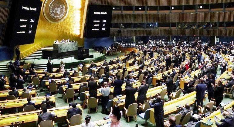 Com voto do Brasil, ONU aprova resolução contra invasão russa da Ucrânia