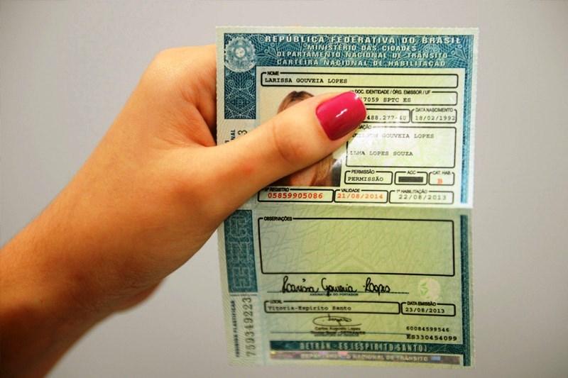 Foi aprovado pelo Detran/ES e não recebeu sua CNH? Órgão orienta como retirar a CNH