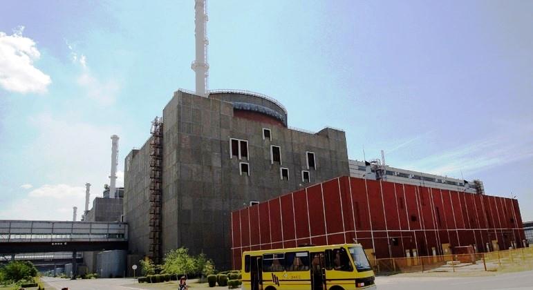 Forças russas tomam o controle da usina nuclear de Zaporizhzhia, a maior da Europa