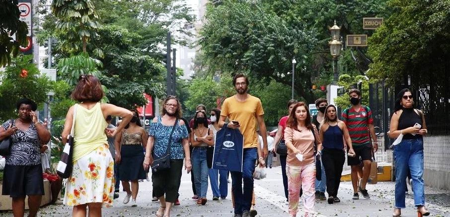 Brasil tem 56,6 mil casos de covid-19 nas últimas 24 horas