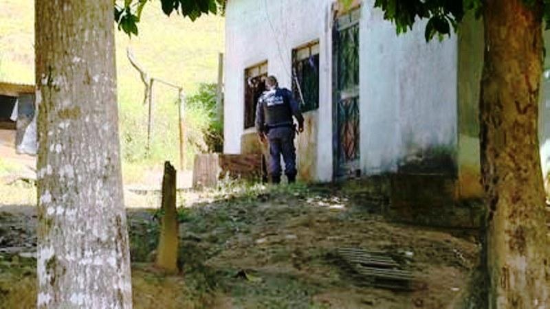 Homem é assassinado com golpes de facão, no ES