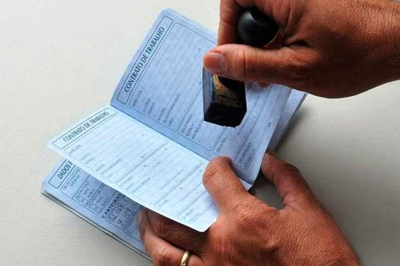 ES tem mais de 2 mil vagas abertas com salários de até R$ 6 mil