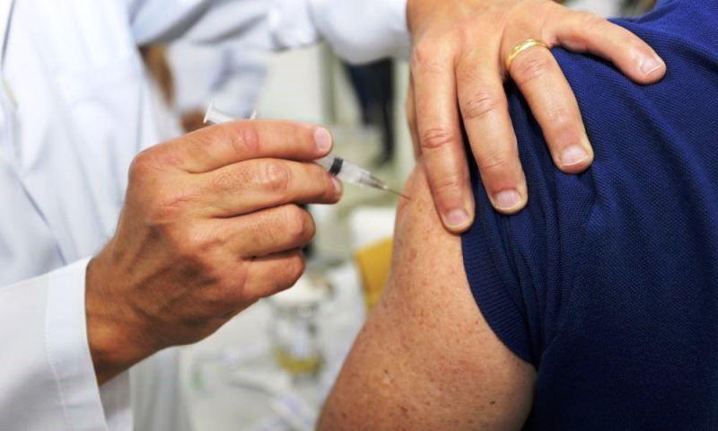 ES avalia vacinar cerca de 1,5 milhão de capixabas contra Influenza em 2022