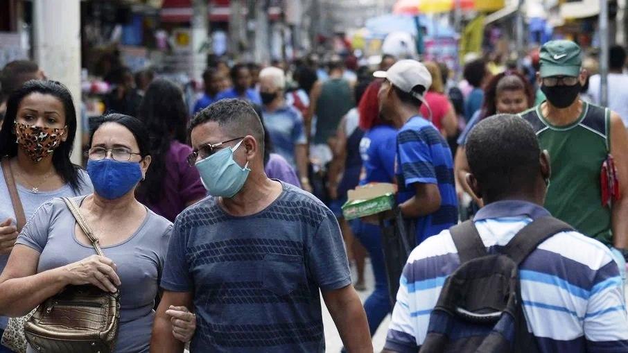 Brasil tem 37.690 novos casos e 312 óbitos por covid-19 nesta quinta-feira (24)