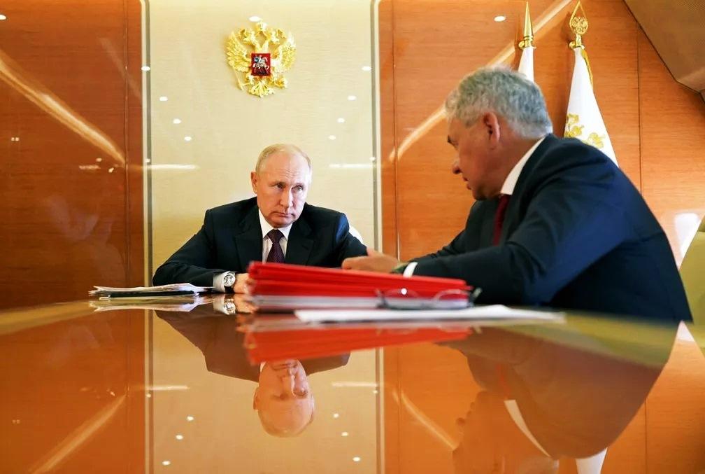 Avião presidencial de Vladimir Putin tem “botão nuclear”, academia e decoração neoclássica