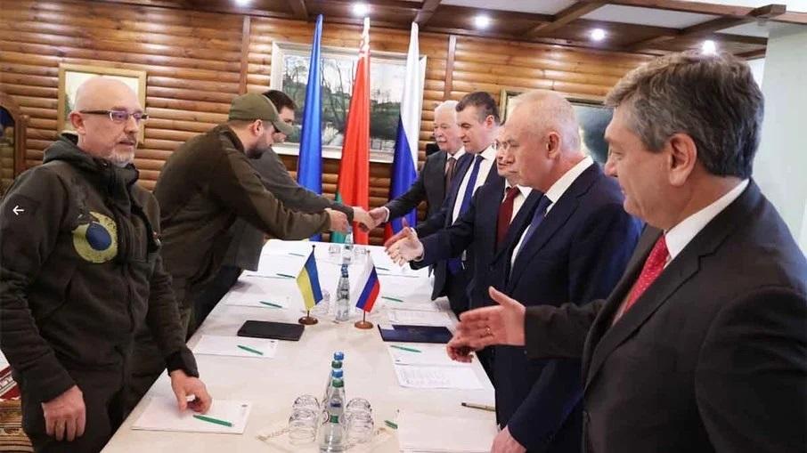 Fim da guerra está próximo? O que deve constar em um acordo de paz entre Rússia e Ucrânia