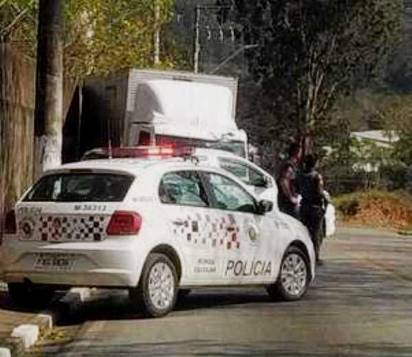 Pai é morto a facadas pelo próprio filho após briga
