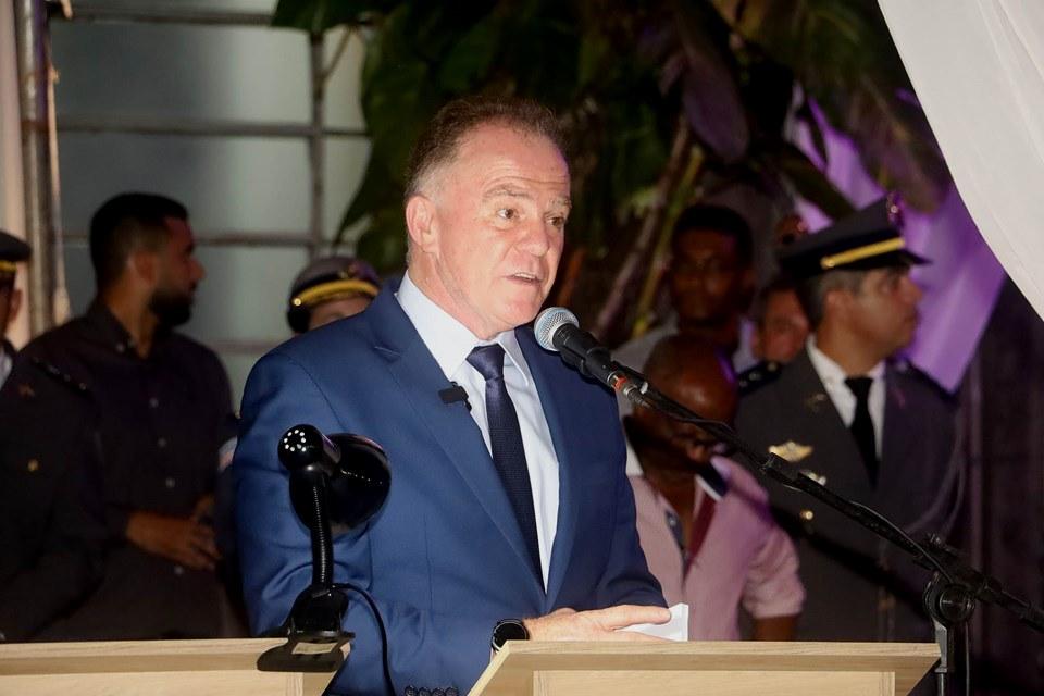 Casagrande participa de solenidade de aniversário de 187 anos da Polícia Militar do ES