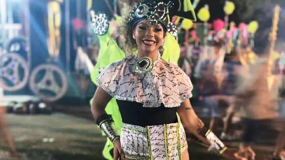 Modelo morre após ser atropelada enquanto andava de bicicleta em Vitória, ES