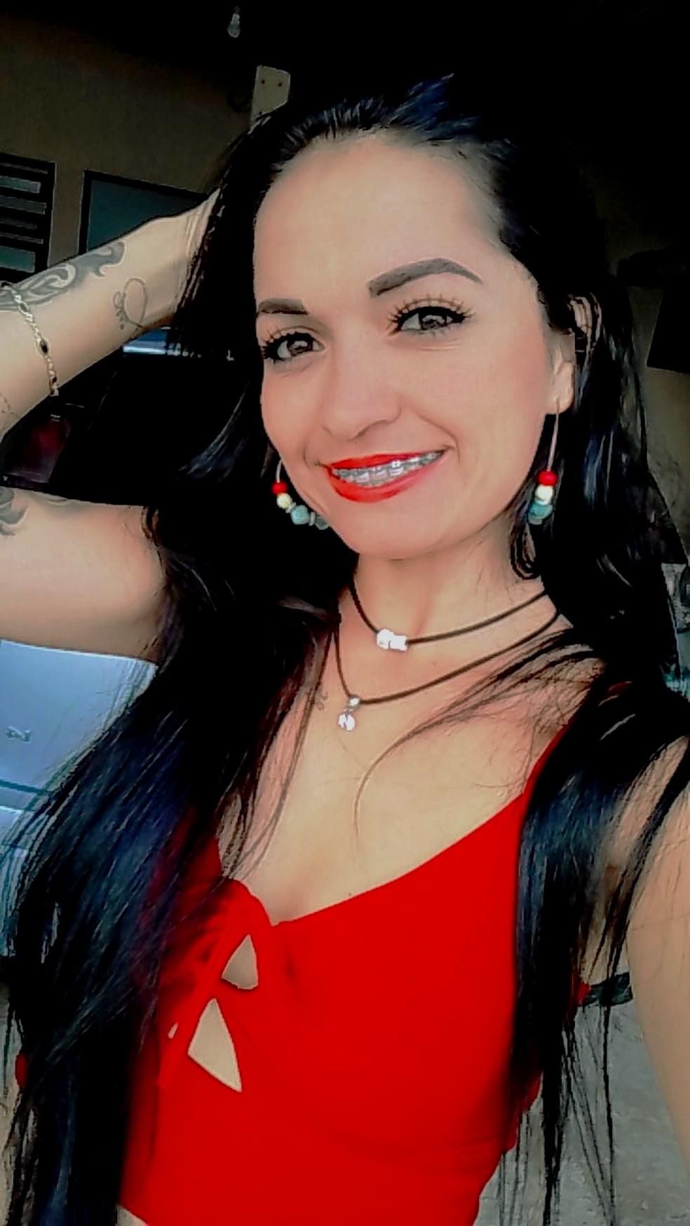 Mulher é morta pelo próprio marido durante briga; suspeito se enforcou em seguida