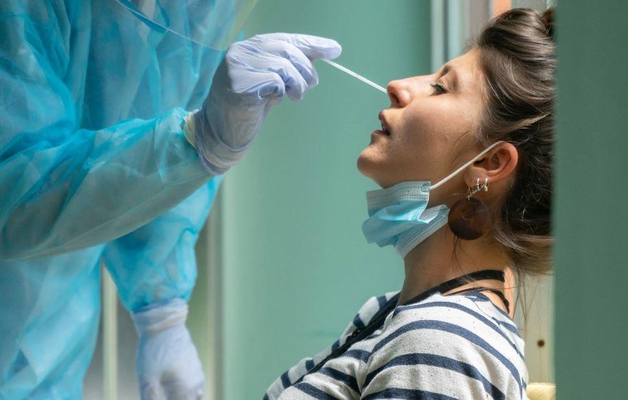 ES registra 1 morte e 135 casos confirmados de Covid-19, nesta terça-feira (26)
