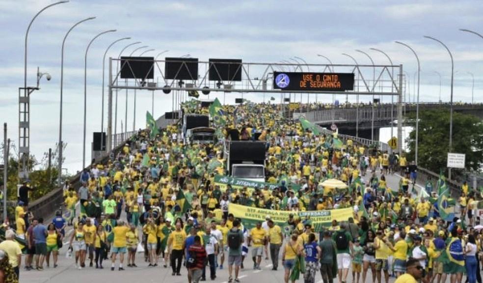 Grande Vitória, ES, tem ato a favor do governo Bolsonaro no Dia do Trabalhador