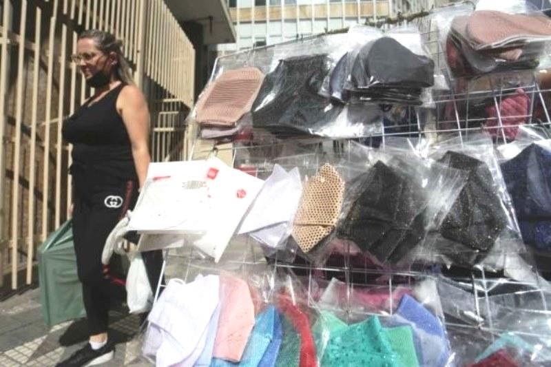 Com 92 óbitos POR Covid-19 em 24 horas, média móvel de mortes no país está em 118