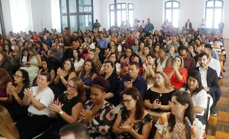 Governo do Espírito Santo realiza entrega do Prêmio Escola que Colabora