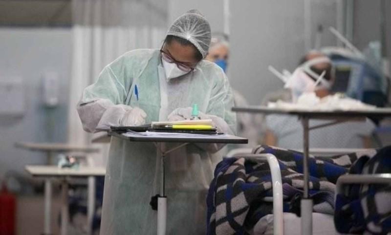 Brasil registra 13 mortes por Covid-19 nas últimas 24 horas; média móvel vai a 89