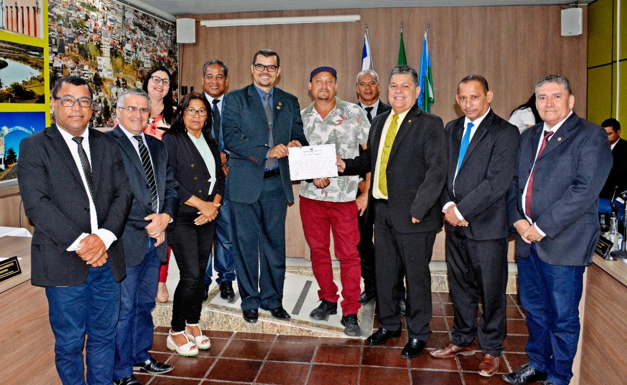 Voto de congratulação reconhece superação de microempreendedor de São Mateus, ES