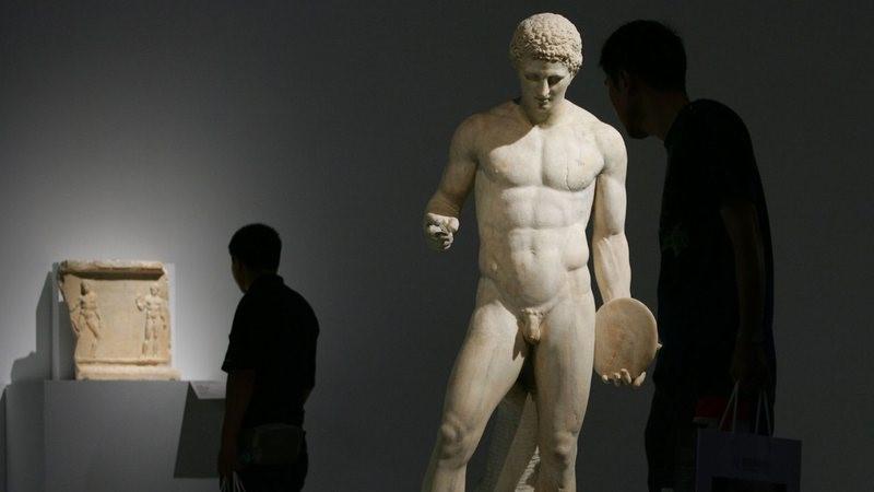Retratação de pênis grande e pequeno na Grécia antiga tem explicação curiosa